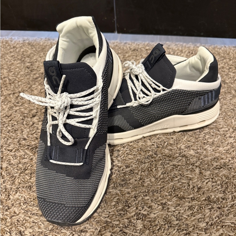 On Cloud Cloudnova size 8.5 (men's)